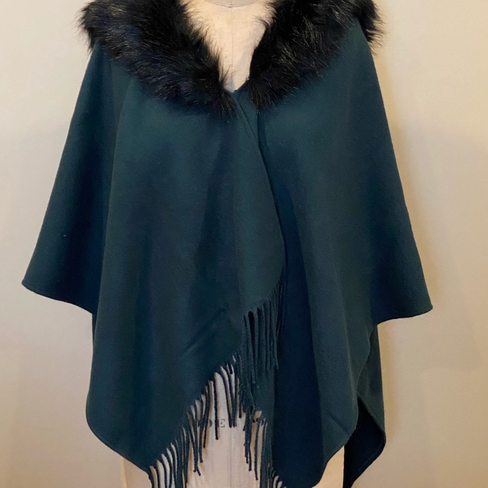 The Perfect Cozy Layer With Removable Faux Fun Collar And A Playful Trim